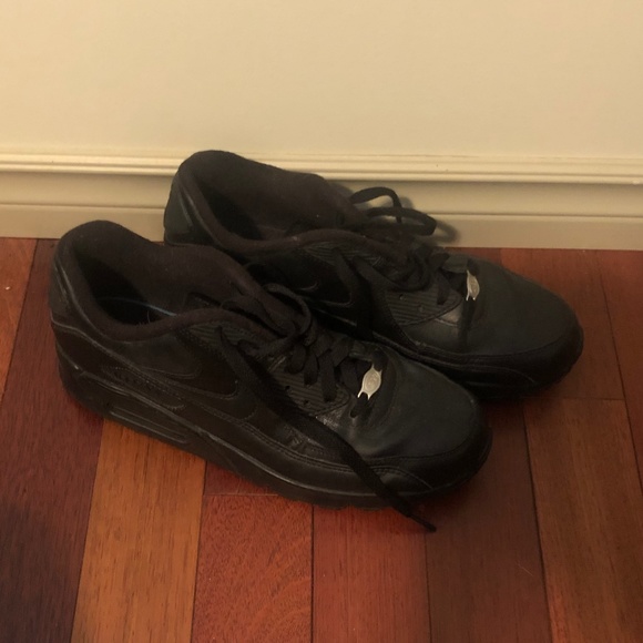 Nike Air Max 90s LEATHER - Picture 2 of 3